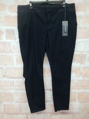 NWT Torrid Dark Navy Stretch Skinny Pants